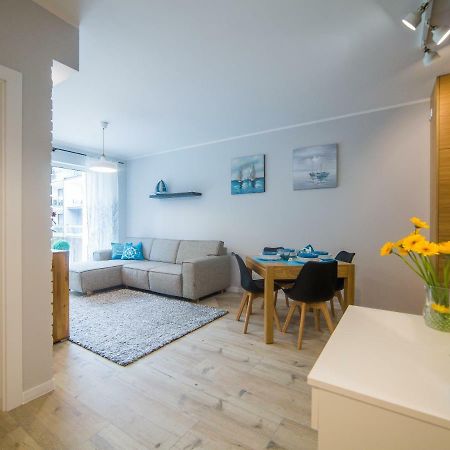 Apartament Turkusowy Apartment Устроне Морске Екстериор снимка